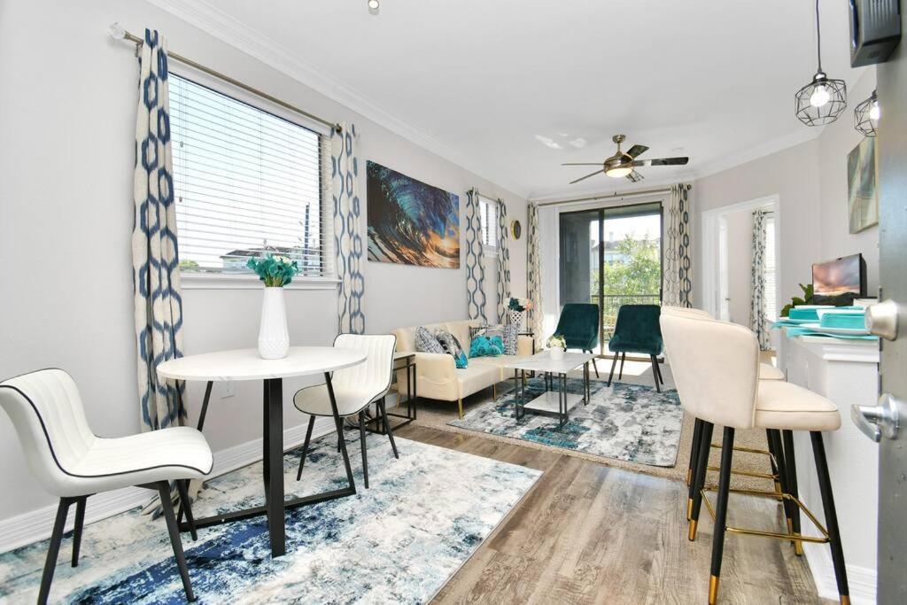 Chic Retreat-Walk To Nrg-Pool Apartment ฮูสตัน ภายนอก รูปภาพ