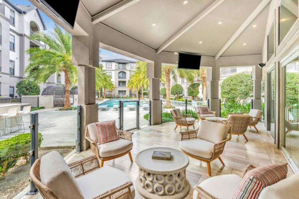 Chic Retreat-Walk To Nrg-Pool Apartment ฮูสตัน ภายนอก รูปภาพ